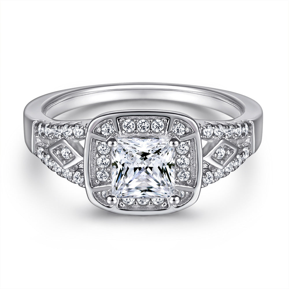 Damen Verlobungsring mit ovalem Solitär und filigraner Zirkonia-Verzierung Shop Nory