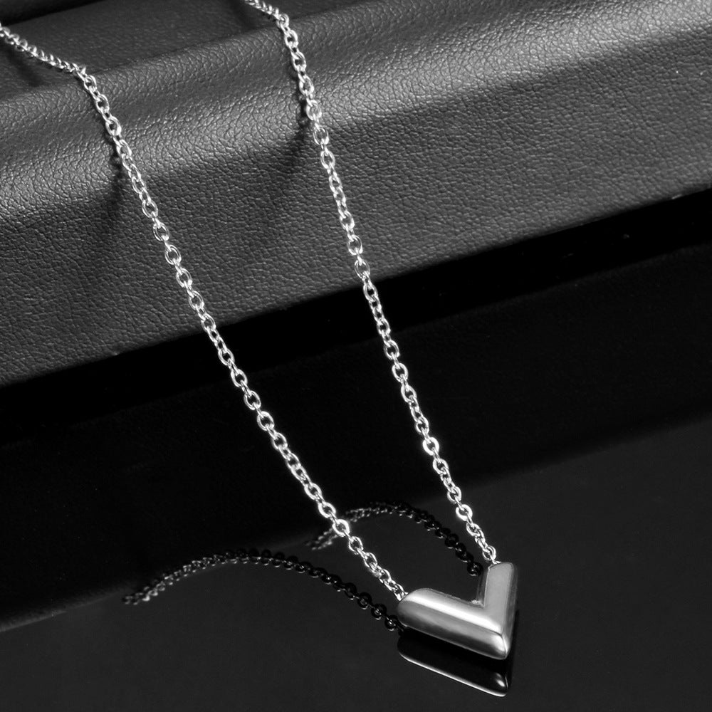 Damen Halskette mit modernem V-Anhänger und eleganter Gliederkette Shop Nory