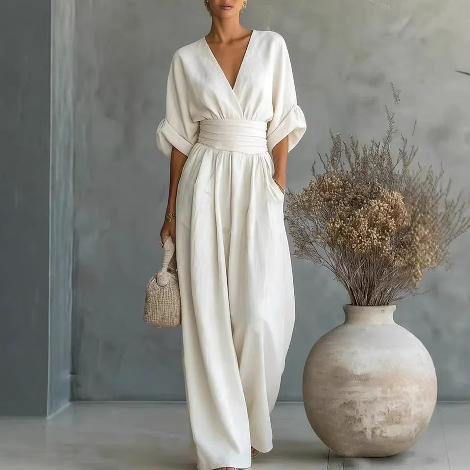 Eleganter Ärmelloser Jumpsuit mit Tiefem V-Ausschnitt, Taillenbund und Weitem Bein