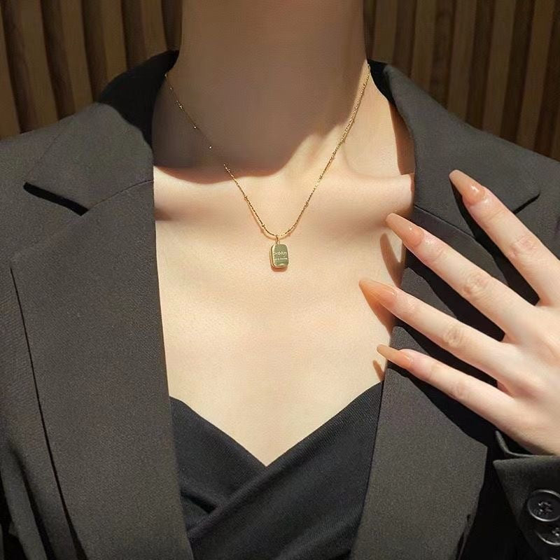 Damen Halskette mit personalisierbarem Anhänger aus hochwertigem Metall Shop Nory