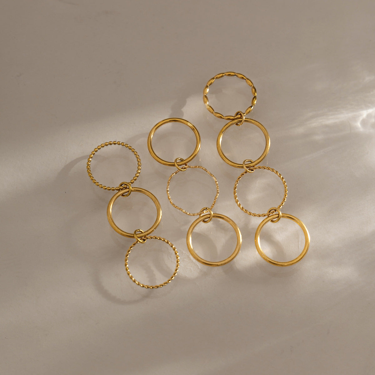 Damen Eleganter und hypoallergen Ring mit geflochtenem Design Shop Nory