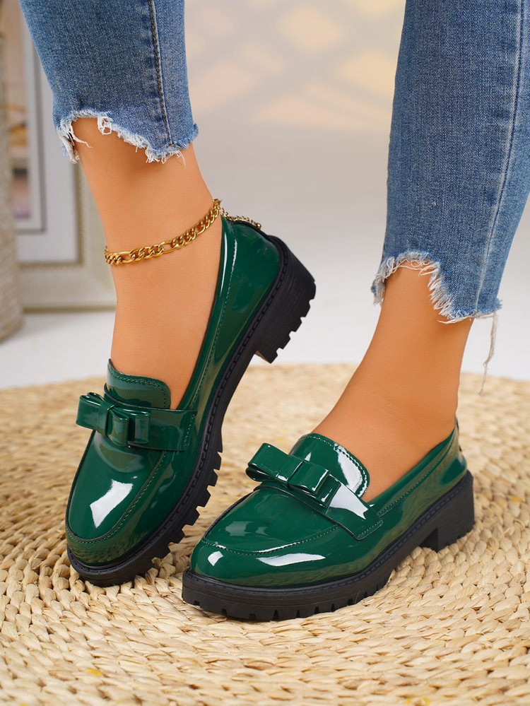 Damen Lack-Loafer mit dekorativem Riemchen und profilierter Gummisohle Shop Nory