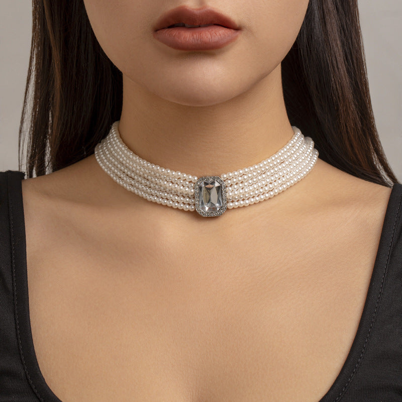 Damen Perlen-Choker mit funkelndem Anhänger Shop Nory