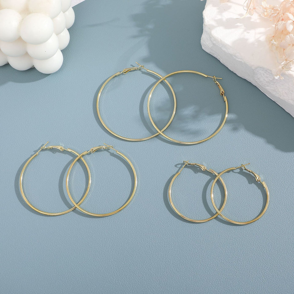 Damen Ohrringe Set mit eleganten, großen Creolen in verschiedenen Größen Shop Nory