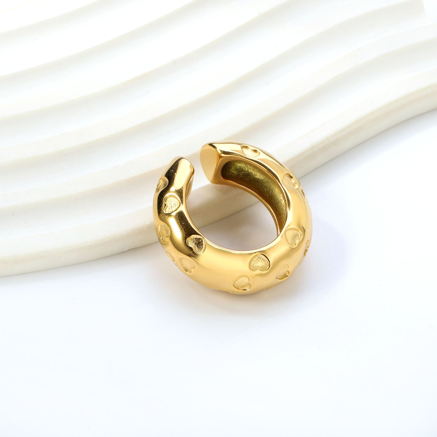 Damen Ohrhänger mit Herzmotiv und hochwertiger Goldbeschichtung Shop Nory