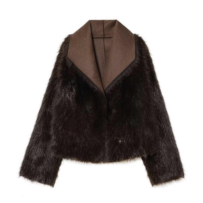 Damen Kurzjacke in Lammfell‑Optik mit voluminösem Fellkragen und gekürzten Ärmeln Shop Nory