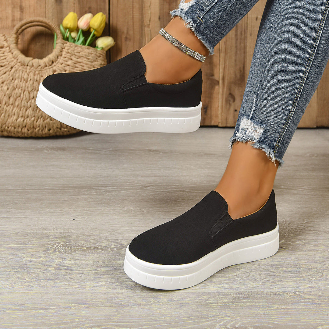 Damen Slip-On Sneakers mit komfortabler Polsterung und rutschfester Sohle