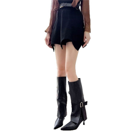 Damen kniehohe Lederoptik‑Stiefel mit spitzer Zehenpartie, schlankem Stiletto und seitlicher Zierschnalle Shop Nory