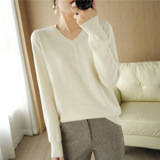 Damen Leichter V‑Ausschnitt Feinstrickpullover aus kaschmirweicher Baumwollmischung mit elastischen Rippbündchen Shop Nory