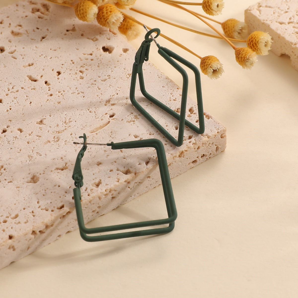 Damen Geometrische Ohrringe aus hochwertigem Metall Shop Nory