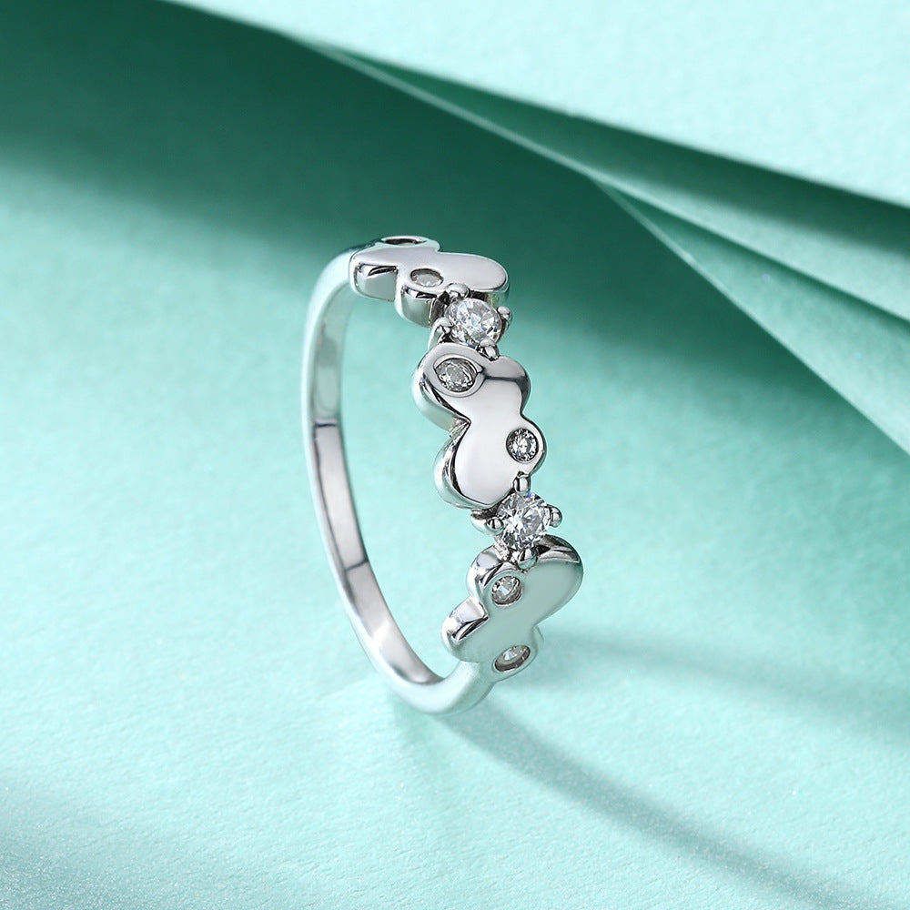 Damen Ring mit floralem Design und funkelnden Zirkonia Shop Nory