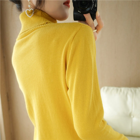Damen Minimalistischer Feinstrick-Rolli mit hohem Rippkragen und schmaler Passform Shop Nory