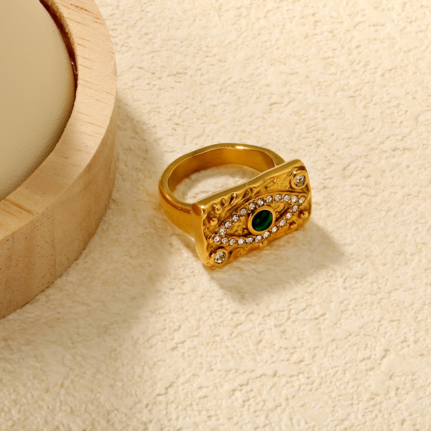 Damen Ring mit kunstvollem Skorpion-Motiv und hochwertiger Goldbeschichtung Shop Nory