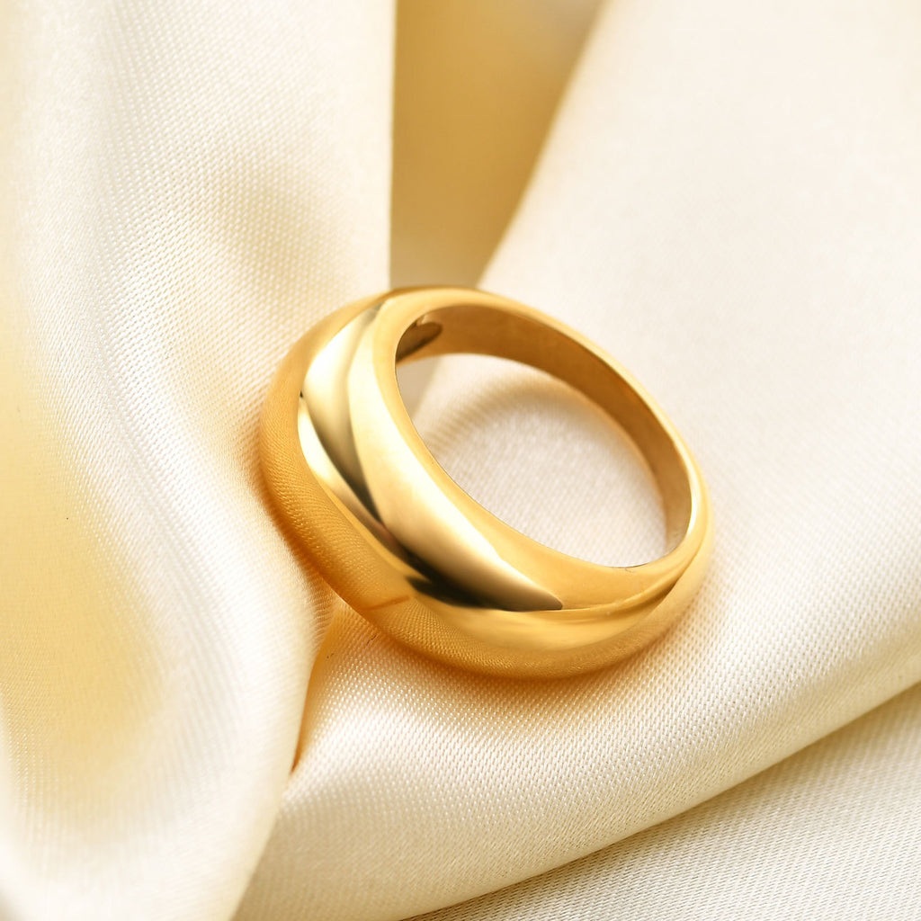 Damen Ring aus hochwertigem Gold mit elegantem und modernem Design Shop Nory