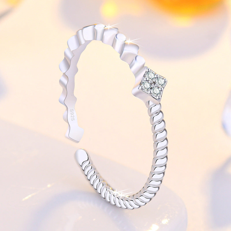 Damen Offener Ring mit elegantem Wellenmuster und funkelndem Zirkonia-Besatz Shop Nory