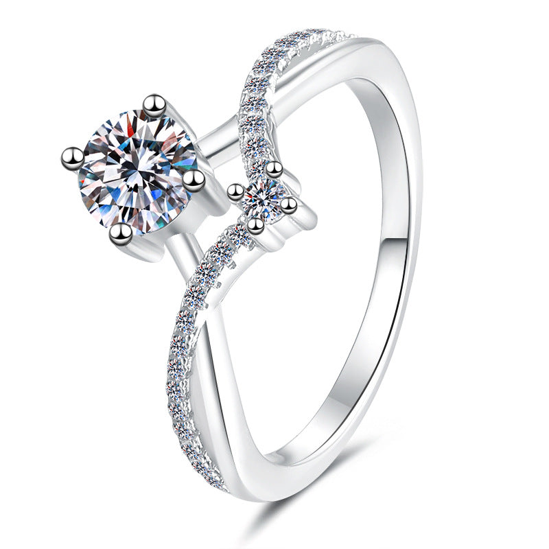 Damen Verlobungsring mit schwarzem Hauptstein und funkelnden Zirkonia-Elementen Shop Nory