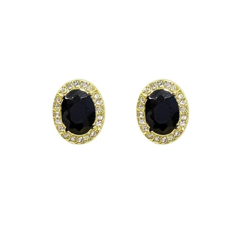 Damen Ohrstecker mit elegantem, ovalem Schmuckdesign und funkelnden Zirkonia Shop Nory