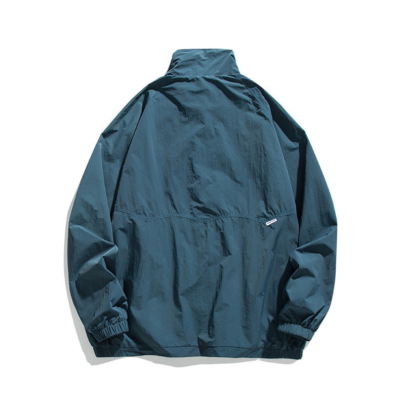 Herren Leichte Oversize-Fieldjacke aus technischem Nylon mit Stehkragen, verdecktem Reißverschluss und Pattentaschen Shop Nory