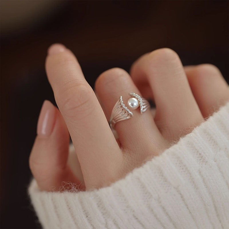 Damen Eleganter Ring mit kunstvoller Perlenapplikation Shop Nory