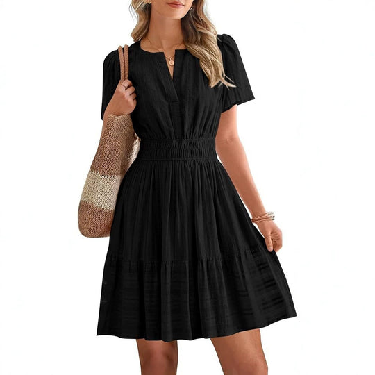 Damen Tailliertes Stufen-Midikleid mit Smokbund, V‑Ausschnitt und Eingrifftaschen Shop Nory