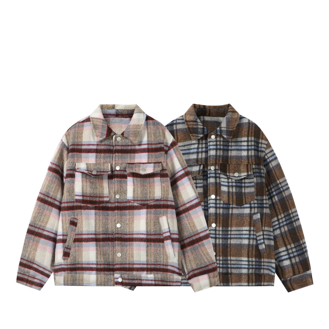 Damen Kurz geschnittene karierte Overshirt‑Jacke aus Wollmix mit Druckknopf‑Front und Pattentaschen Shop Nory