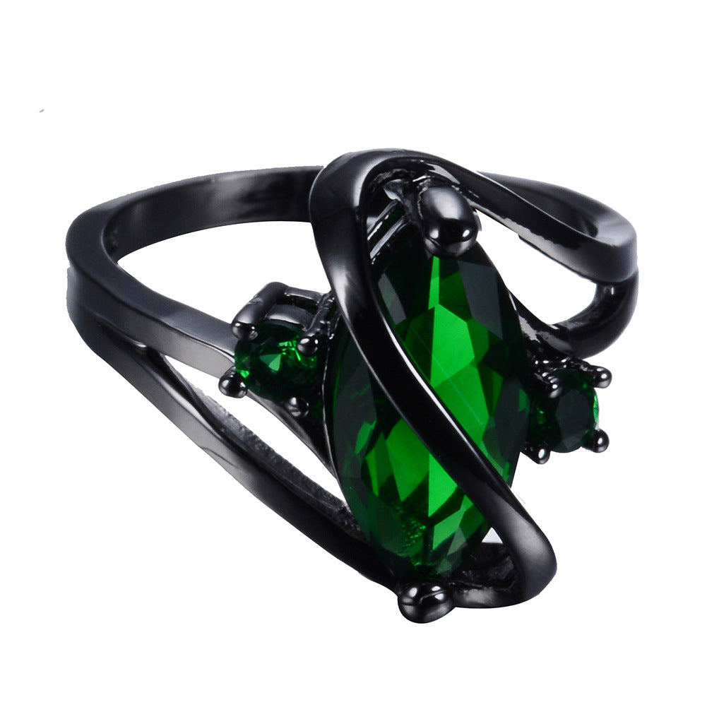 Damen Ring mit kunstvollem Zirkon-Einsatz und eleganter schwarzer Fassung Shop Nory