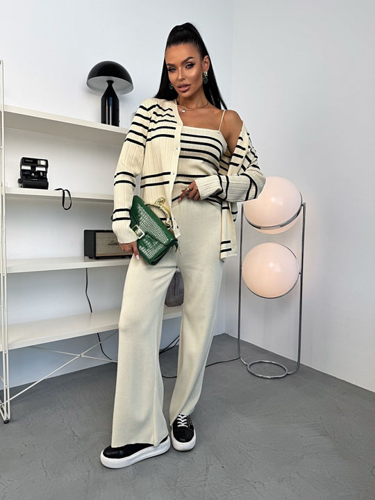 Damen Strick-Loungewear-Set aus Feinripp mit Button-Cardigan, Spaghetti-Top und weitem Jogger Shop Nory