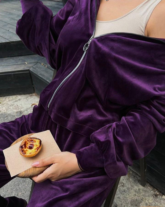 Damen weiches Velours-Lounge-Set mit kurzem Reißverschluss, extra langen Tunnelzügen und hochgeschnittener Komforthose Shop Nory