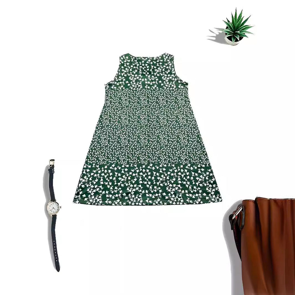 Damen luftiges Freizeitkleid mit verspieltem Blumenmuster und fließender Silhouette