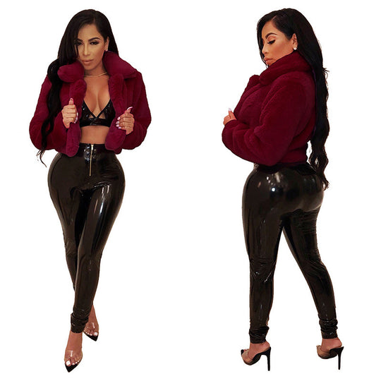 Damen Cropped Kunstpelz‑Blouson mit tailliertem Schnitt, Stehkragen und weichem Teddy‑Finish Shop Nory
