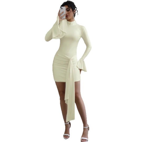 Damen Enganliegendes Mini-Kleid mit Rollkragen, Raffung, Bindeschal und Glockenärmeln Shop Nory
