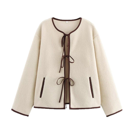 Damen Kurz geschnittene Teddy-Fleece-Jacke mit Bindebändern und Kontrastpaspel Shop Nory