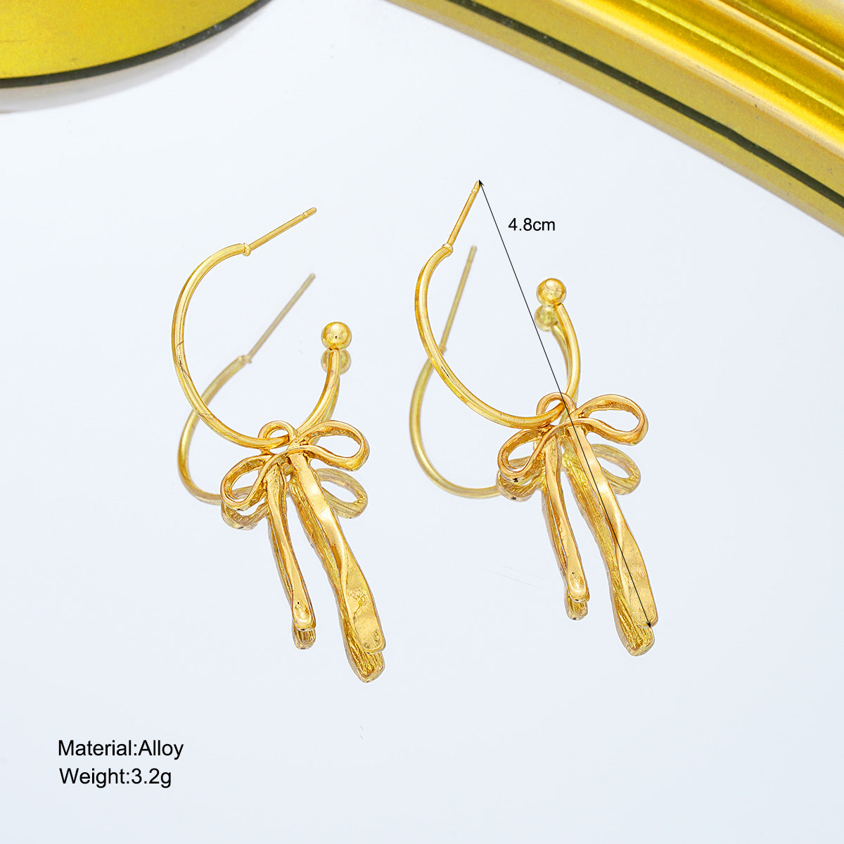 Damen Ohrringe mit elegantem, floralen Design Shop Nory