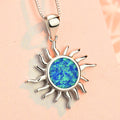 Damen Sonnenanhänger aus hochwertigem Edelstahl mit schimmerndem Opal Shop Nory