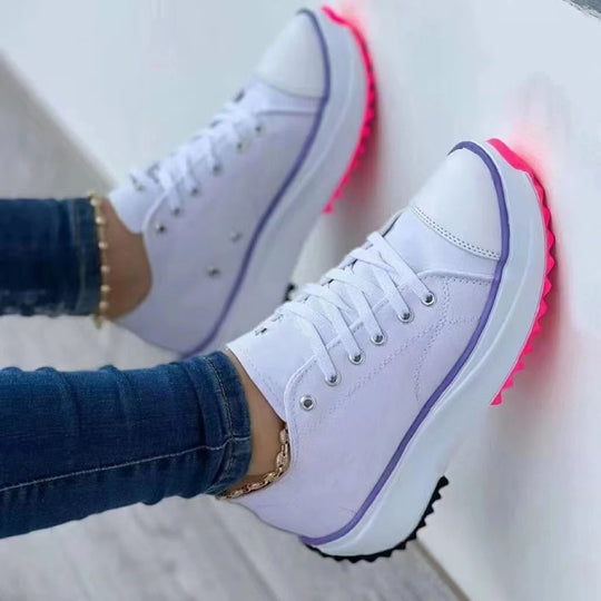 Damen Canvas-Plateau-Sneaker mit robuster Profilsohle, Zehenkappe und Schnürung Shop Nory