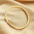 Frauen Sleek Gold Armreife Shop Nory