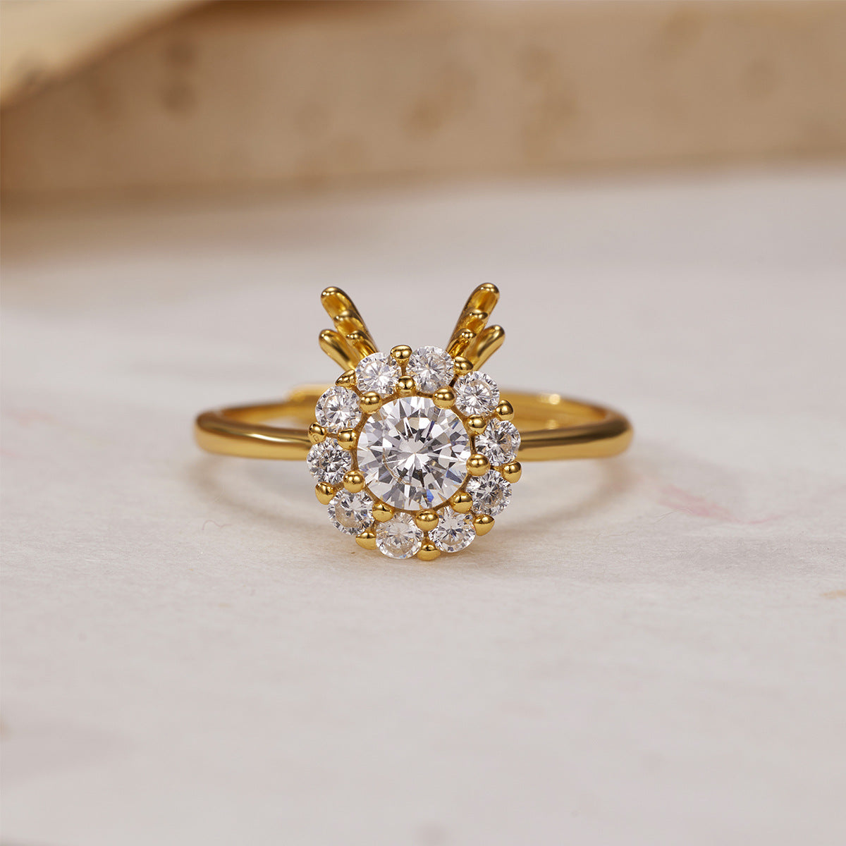 Damen Ring mit luxuriösem Zirkonia-Kristallbesatz Shop Nory