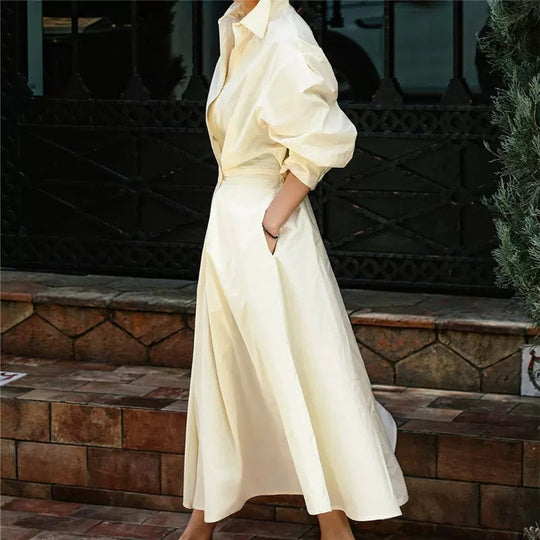 Damen Hemdblusen‑Maxikleid mit taillierter Blouson‑Silhouette, Glockenrock und verdeckten Eingrifftaschen Shop Nory