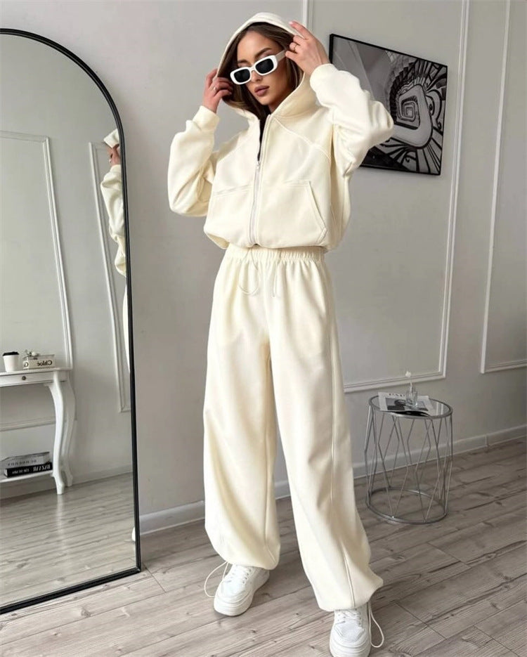 Damen kurzes Kapuzen-Sweatset mit Frontreißverschluss, kontrastierender Paspel und elastischer Highwaist-Jogger Shop Nory