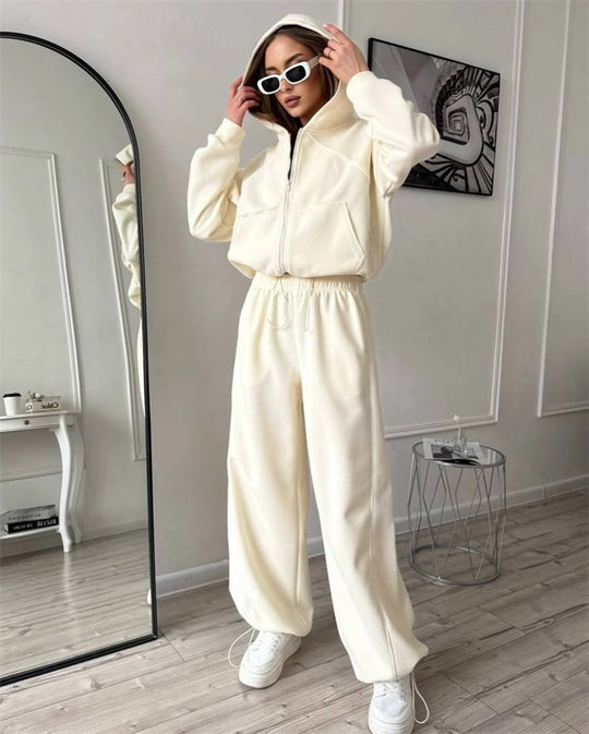 Damen kurzes Kapuzen-Sweatset mit Frontreißverschluss, kontrastierender Paspel und elastischer Highwaist-Jogger Shop Nory