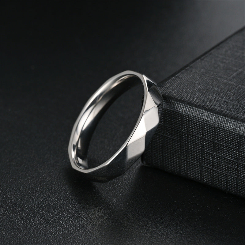 Herren Ring mit facettiertem Design aus hochwertigem Edelstahl Shop Nory