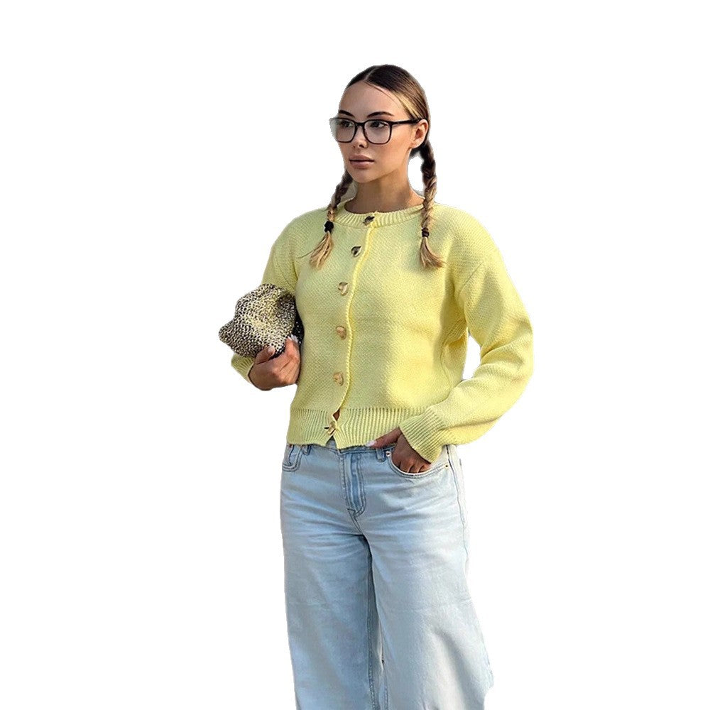Damen Kurze Strickjacke mit Herzknöpfen, strukturierter Feinstrick-Optik & geripptem Saum Shop Nory