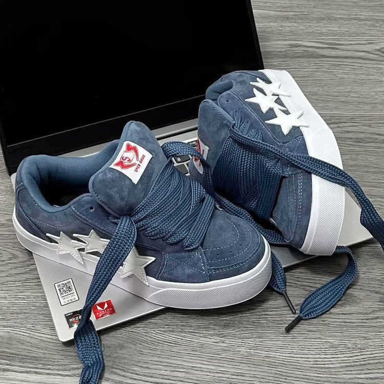 Damen Sportliche Sneaker mit auffälligen Stern-Applikationen