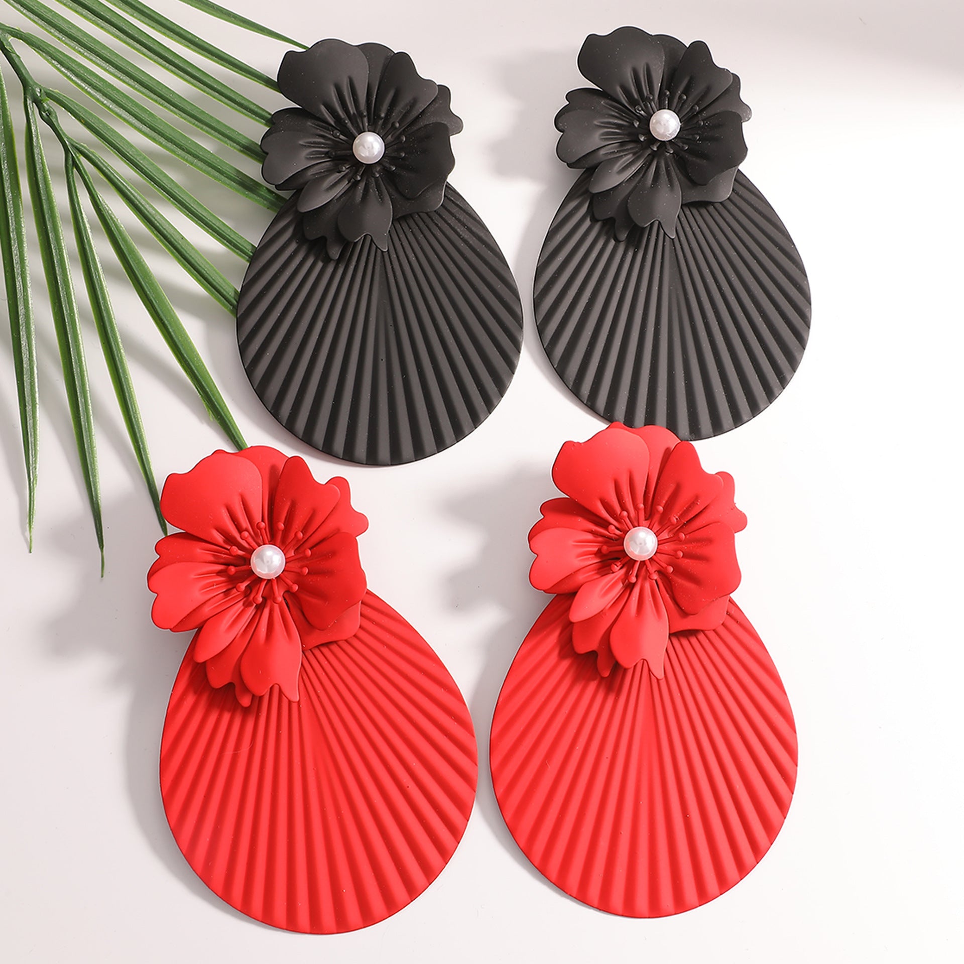 Damen Haarclips mit kunstvollem Blumenmotiv Shop Nory