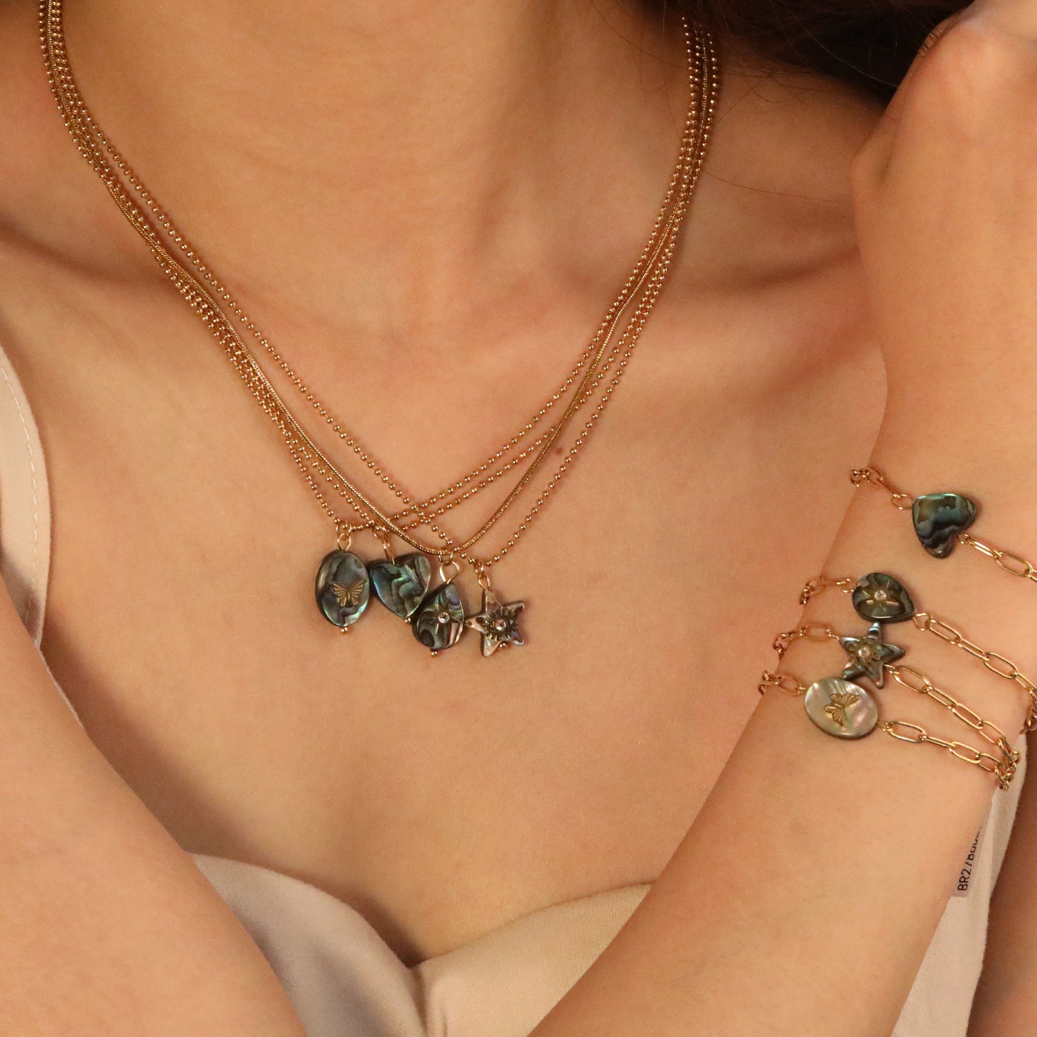 Damen Armband mit funkelndem Sternanhänger und eleganter Gliederkette Shop Nory