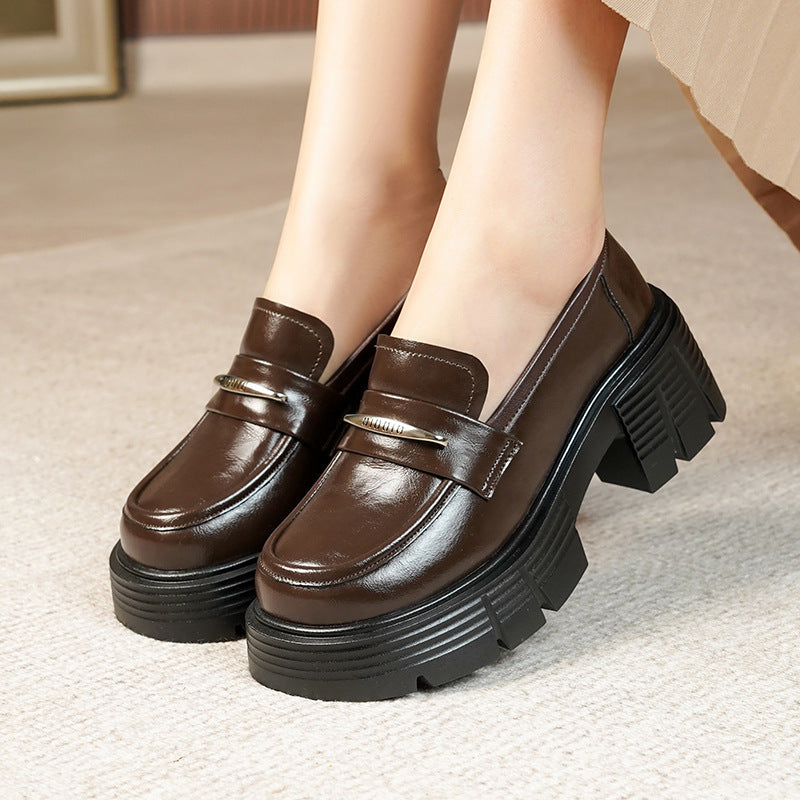 Damen Modische Loafers mit klobigem Absatz und glänzenden Applikationen