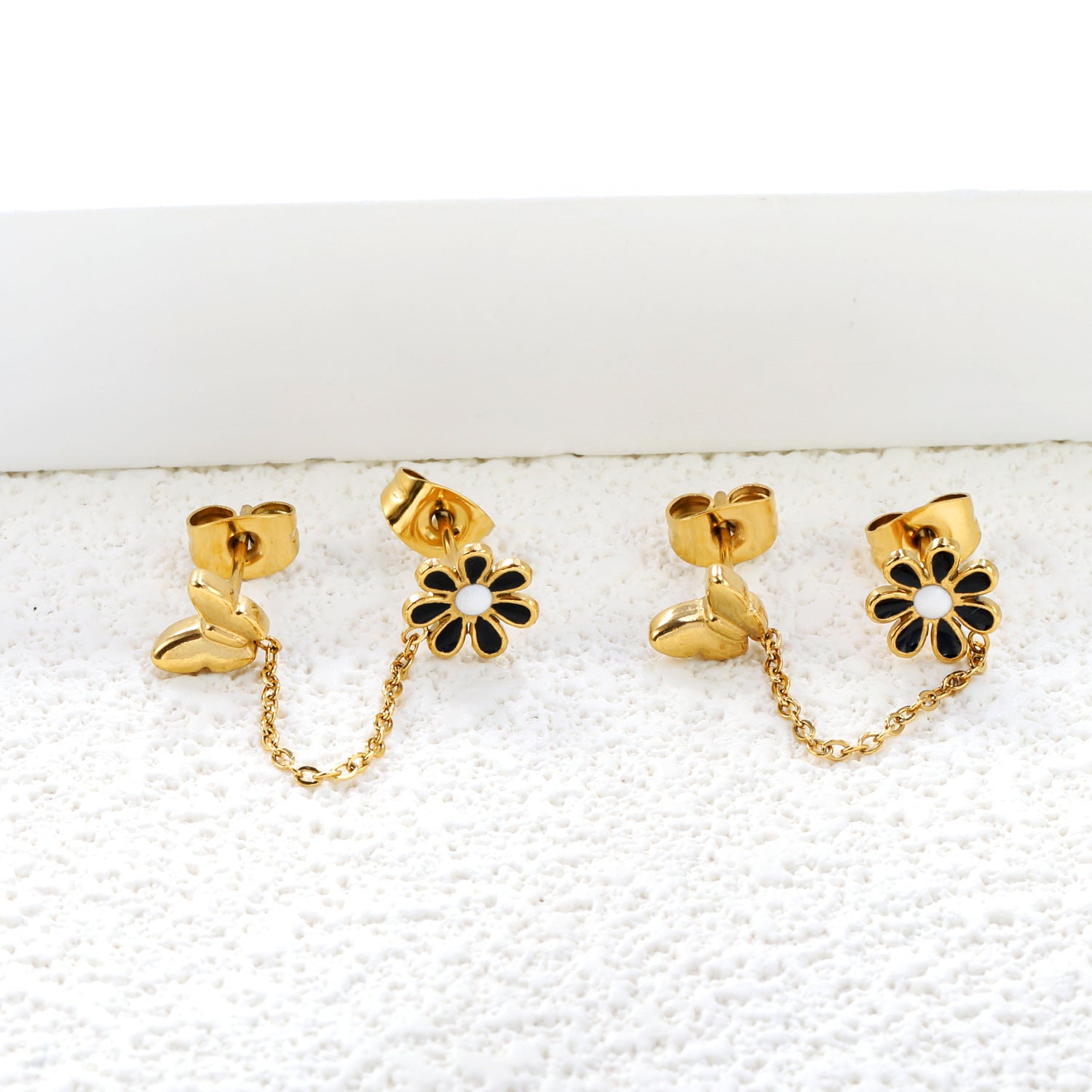 Damen Ohrstecker mit floralem und Schmetterlingsdesign Shop Nory