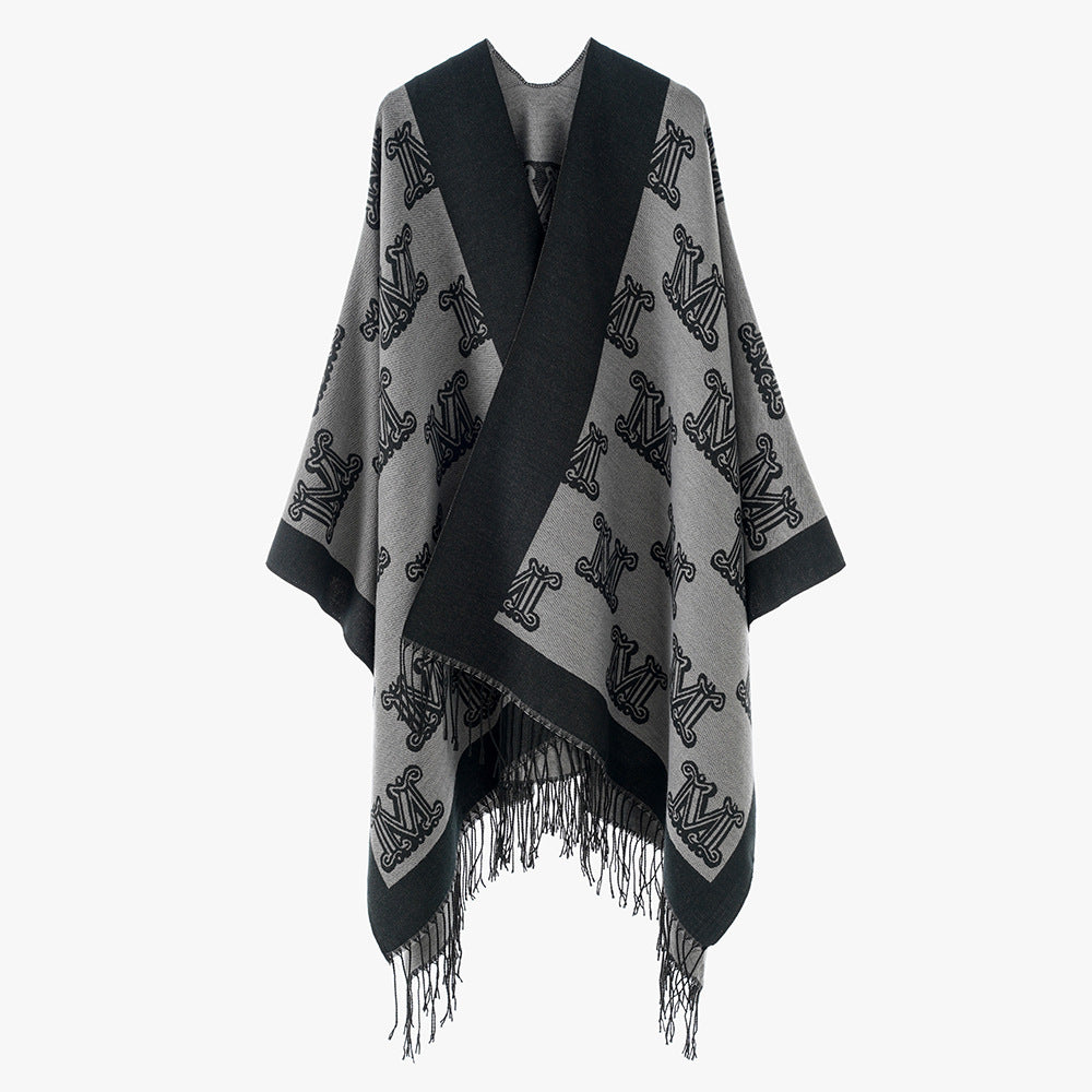 Damen Jacquardponcho mit Monogramm-Allover und Fransensaum Shop Nory