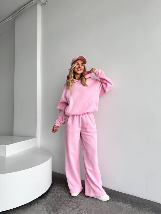 Damen Oversize Loungewear-Set aus schwerem Sweat mit Kapuzenpullover und weitem hochgeschnittenem Jogger Shop Nory