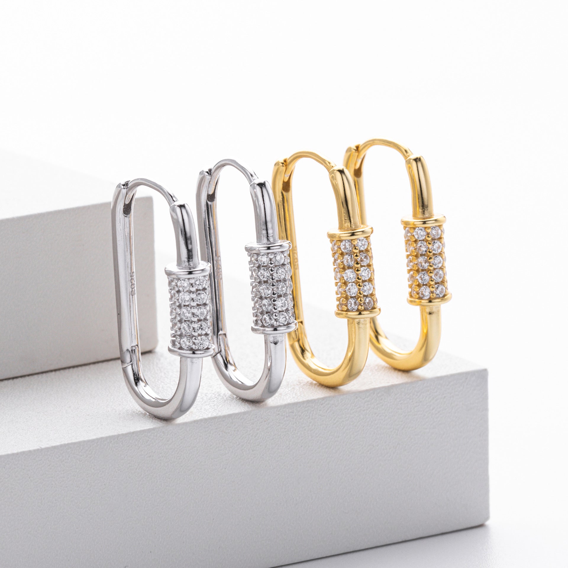Damen Ohrhänger mit funkelnden Zirkonia und elegantem Verschluss Shop Nory